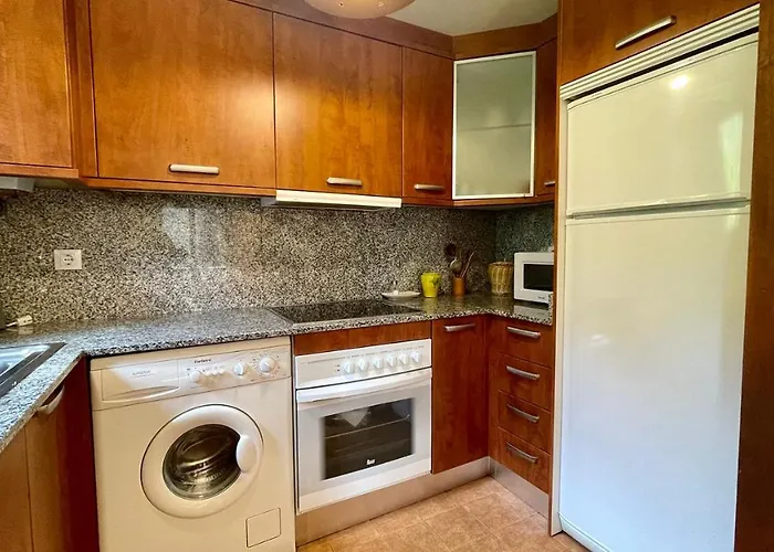 L11 - Bajo Con Jardin En Linsoles - Villmor