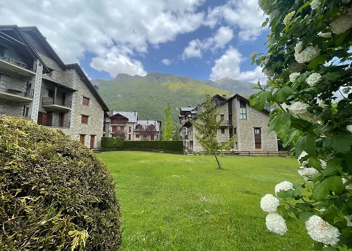 L11 - Bajo Con Jardin En Linsoles - Villmor